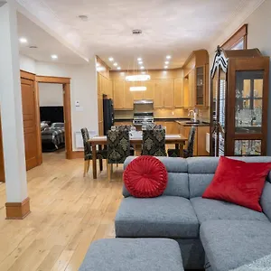 Chic 2br Near Little Italy - 5mins To Metro Montreal