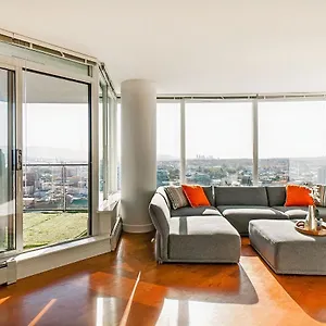 Exceptional Full 3 Bedroom Escape Captivating 360 Scenery Vancouver