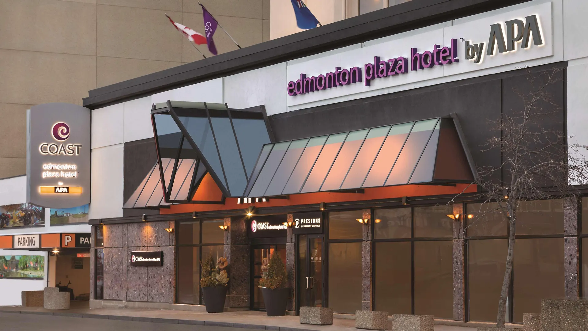 Coast Edmonton Plaza Hotel by APA Canadá