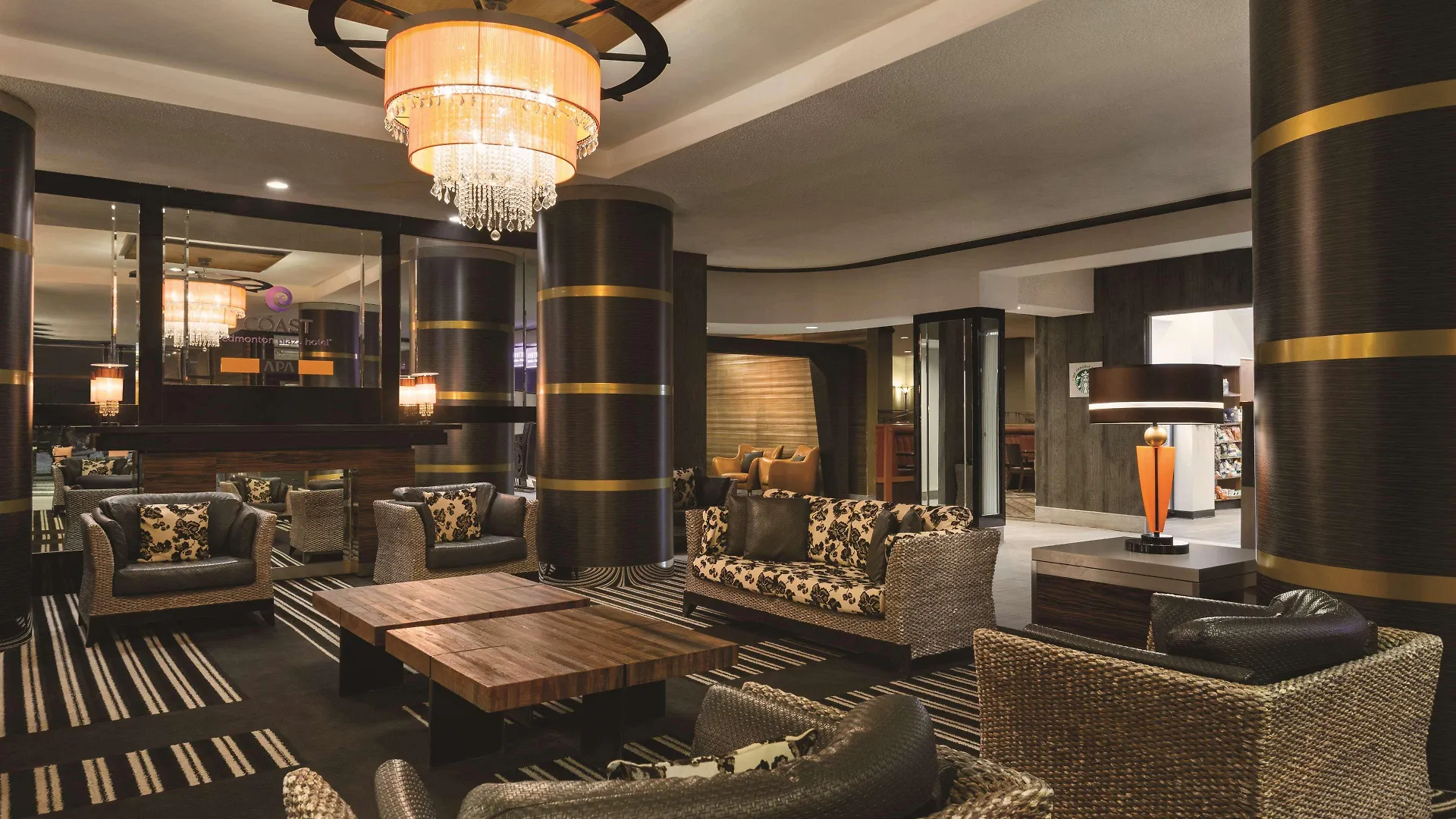 Coast Edmonton Plaza Hotel by APA