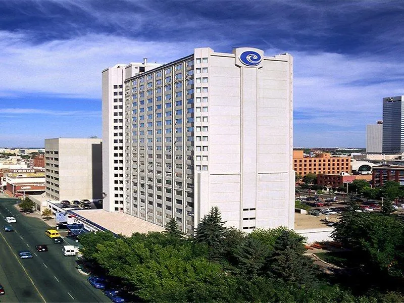 Coast Edmonton Plaza Hotel by APA