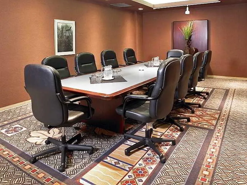 Coast Edmonton Plaza Hotel by APA