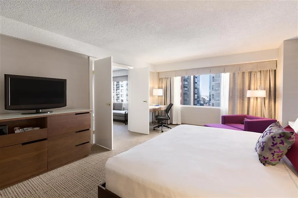 Coast Edmonton Plaza Hotel By Apa